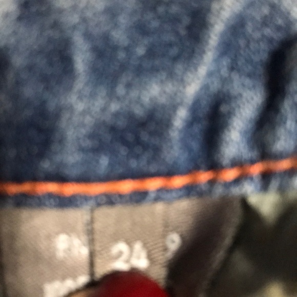 Level 99 distressed jeans size 24 - Picture 8 of 8